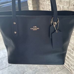 Perfect condition coach tote
